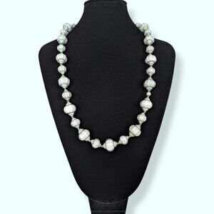 Vintage Mid-Centurty Lucite Lantern Bead Necklace